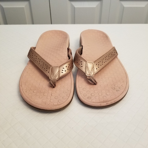 Vionic Shoes - VIONIC Tieperf  Rose Gold Thongs Flip Flop Sandals 10.5 By Measurement